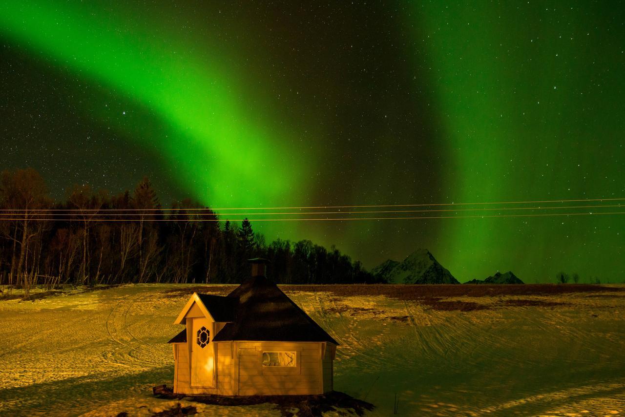 Slåtteng Svensby Exteriör bild